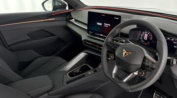 2026 CUPRA EHybrid 25.8kWh V2 DSG Euro 6 5-door (Blue) - Image: 6