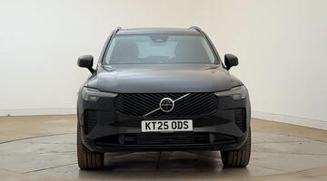 2025 Volvo 2.0 T8 18.8kWh Ultra Dark Auto 4WD Euro 6 5-door (Black) - Image: 8