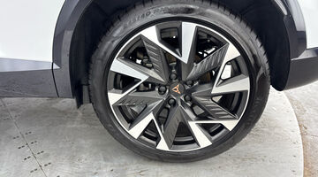 2025 CUPRA ETSI V2 DSG Euro 6 5-door (White) - Image: 35