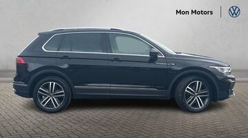 2023 Volkswagen TSI Elegance DSG Euro 6 5-door (Black) - Image: 4