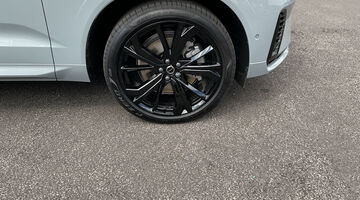 2026 Volvo 2.0 T8 18.8kWh Ultra Black Edition Auto Euro 6 5-door (Grey) - Image: 16