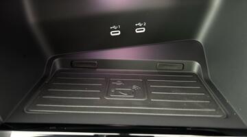 2026 Audi Sportback S line TFSI e 204 PS S tronic (Red) - Image: 13