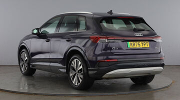 2025 Audi 40 Sport Auto 5-door 63kWh (Aurora violet) - Image: 3