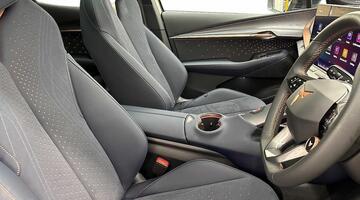 2025 CUPRA 77kWh VZ1 SUV Coupe Auto 4-doorive 5dr (Beige) - Image: 10