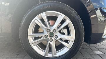 2026 Škoda Hatch SE L Edition 1.0 TSI 116 PS DSG (Black) - Image: 5