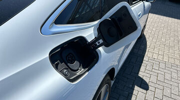 2026 Audi Sportback S line e-tron 210,00 kW (White) - Image: 18