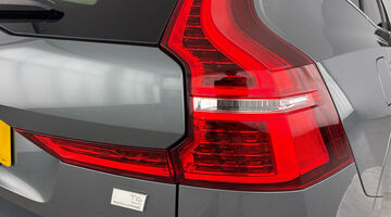 2021 Volvo 2.0h T6 Recharge 11.6kWh Inscription Expression Auto Euro 6 5-door (Grey) - Image: 32