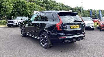 2026 Volvo 2.0 T8 18.8kWh Ultra Dark Auto 4WD Euro 6 5-door (Black) - Image: 3