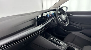 2022 Volkswagen ETSI MHEV Active DSG Euro 6 5-door (Black) - Image: 2