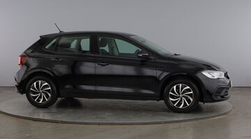 2024 Volkswagen 1.0 TSI Life Euro 6 5-door (Black) - Image: 4