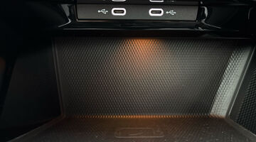 2024 Volkswagen ETSI MHEV Black Edition DSG Euro 6 5-door (Grey) - Image: 26