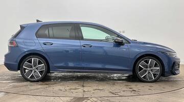 2026 Volkswagen 2.0 TDI Black Edition DSG Euro 6 5-door (Blue) - Image: 4
