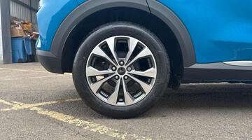 2026 Ford 1.0T EcoBoost MHEV Titanium Euro 6 5-door (Blue) - Image: 5