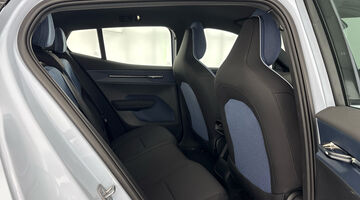 2026 Volvo Single Motor Extended Range 69kWh Plus Auto 5-door (Blue) - Image: 10
