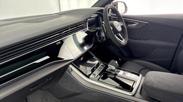 2026 Audi 4.0 TFSI V8 Performance Carbon Vorsprung Tiptronic quattro Euro 6 5-door (Blue) - Image: 2