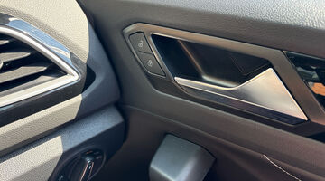 2025 Volkswagen 2.0 TDI R-Line DSG Euro 6 5-door (Grey) - Image: 21