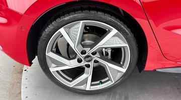 2026 Audi Sportback Black Edition TFSI 150 PS S tronic (Red) - Image: 28