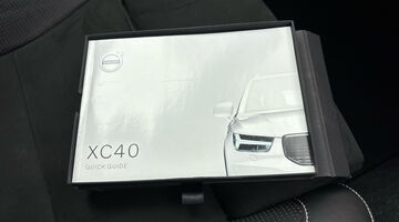 2020 Volvo 2.0 T5 R-Design Auto Euro 6 5-door (Red) - Image: 14