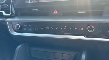 2022 Kia T-GDi GT-Line Euro 6 5-door (Orange) - Image: 21