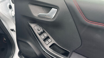 2024 Ford 1.0T EcoBoost MHEV ST DCT Euro 6 5-door (White) - Image: 10