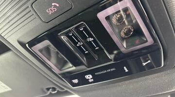 2026 CUPRA 2.0 TSI VZ3 DSG 4-doorive Euro 6 5dr (Grey) - Image: 31