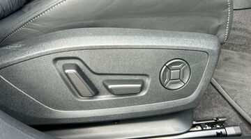 2025 Audi 2.0 TFSI Edition 1 Saloon S Tronic Euro 6 5-door (Red) - Image: 17