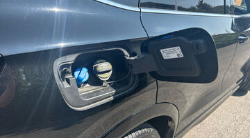 2026 Volkswagen 2.0 TDI R-Line DSG Euro 6 5-door (Black) - Image: 19