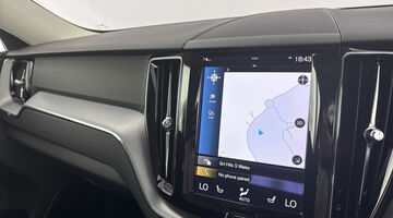 2021 Volvo 2.0 B5 MHEV Momentum Auto Euro 6 5-door (Silver) - Image: 22