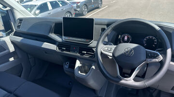2026 Volkswagen 2.0 TDI CR35 Commerce Plus Auto FWD MWB High Roof Euro 6 5-door (White) - Image: 8