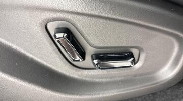 2026 Geely EM-i 29.8kWh Ultra Auto Euro 6 5-door (Silver) - Image: 24