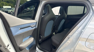 2026 Volvo P5 Long Range 69kWh Ultra Auto 5-door (Grey) - Image: 19