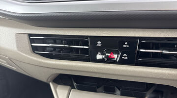 2025 Volkswagen 2.0 TDI Ocean 5-door DSG (Grey) - Image: 23