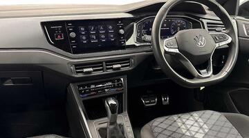 2026 Volkswagen TSI Black Edition DSG Euro 6 5-door (Green) - Image: 2