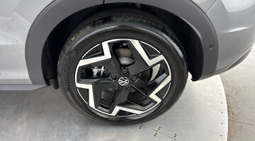2026 Volkswagen ETSI MHEV R-Line DSG Euro 6 5-door (Grey) - Image: 33