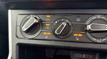 2023 Volkswagen 1.0 TSI Life DSG Euro 6 5-door (Unlisted) - Image: 26