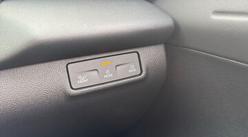 2026 Volkswagen ETSI MHEV R-Line DSG Euro 6 5-door (Blue) - Image: 44