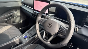 2026 Volkswagen ETSI MHEV R-Line DSG Euro 6 5-door (Blue) - Image: 6