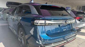 2026 Volkswagen Tourer Pro Match Plus 77kWh 286 PS 1-Speed Automatic 5-door (Blue) - Image: 6