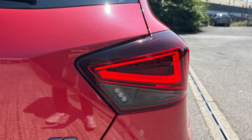 2026 SEAT 1.0 TSI FR Euro 6 5-door (Red) - Image: 16