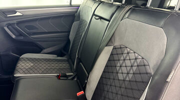 2024 Volkswagen TSI R-Line DSG Euro 6 5-door (Blue) - Image: 34