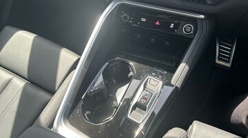 2026 Audi 2.0 TDI S line Sportback S Tronic quattro Euro 6 5-door (Grey) - Image: 30