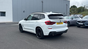 2018 BMW 3.00d M Sport Auto xDrive Euro 6 5-door (White) - Image: 3