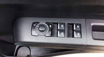 2026 Ford 43kWh Active Auto 5-door (Black) - Image: 25