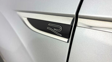 2025 Volkswagen 2.0 TDI R-Line DSG Euro 6 5-door (Silver) - Image: 34