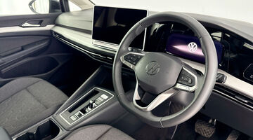 2025 Volkswagen TSI eHybrid 19.7kWh Match DSG Euro 6 5-door (Black) - Image: 6