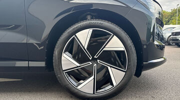 2026 Volvo Twin Motor 106kWh Ultra Auto 4WD 5-door (Black) - Image: 5