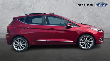 2019 Ford 1.0T EcoBoost Vignale Auto Euro 6 5-door (Red) - Image: 4