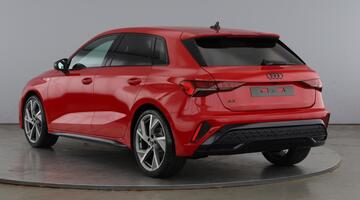 2026 Audi Sportback Black Edition TFSI 150 PS S tronic (Red) - Image: 3