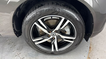 2020 Volvo 2.0 D4 R-Design Auto Euro 6 5-door (Grey) - Image: 5