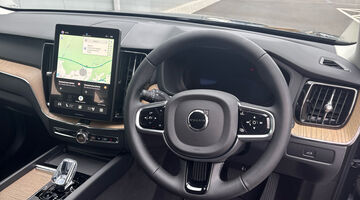 2026 Volvo 2.0 B5 MHEV Plus Pro Auto Euro 6 5-door (Blue) - Image: 13